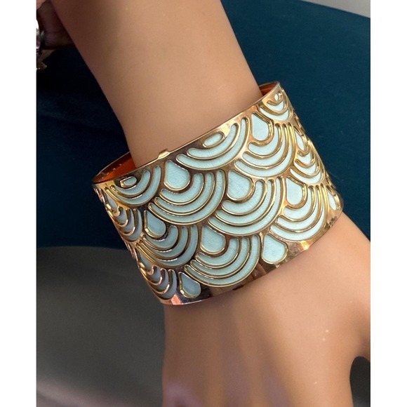 Les Georgettes Paris Wide Cuff Bracelet Art Deco Revival Style France Gold Tone - Picture 2 of 5